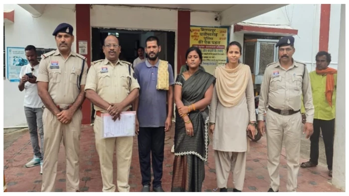मामा-मामी की प्रताड़ना से तंग आकर युवक ने की आत्महत्या, पुलिस ने दर्ज किया केस